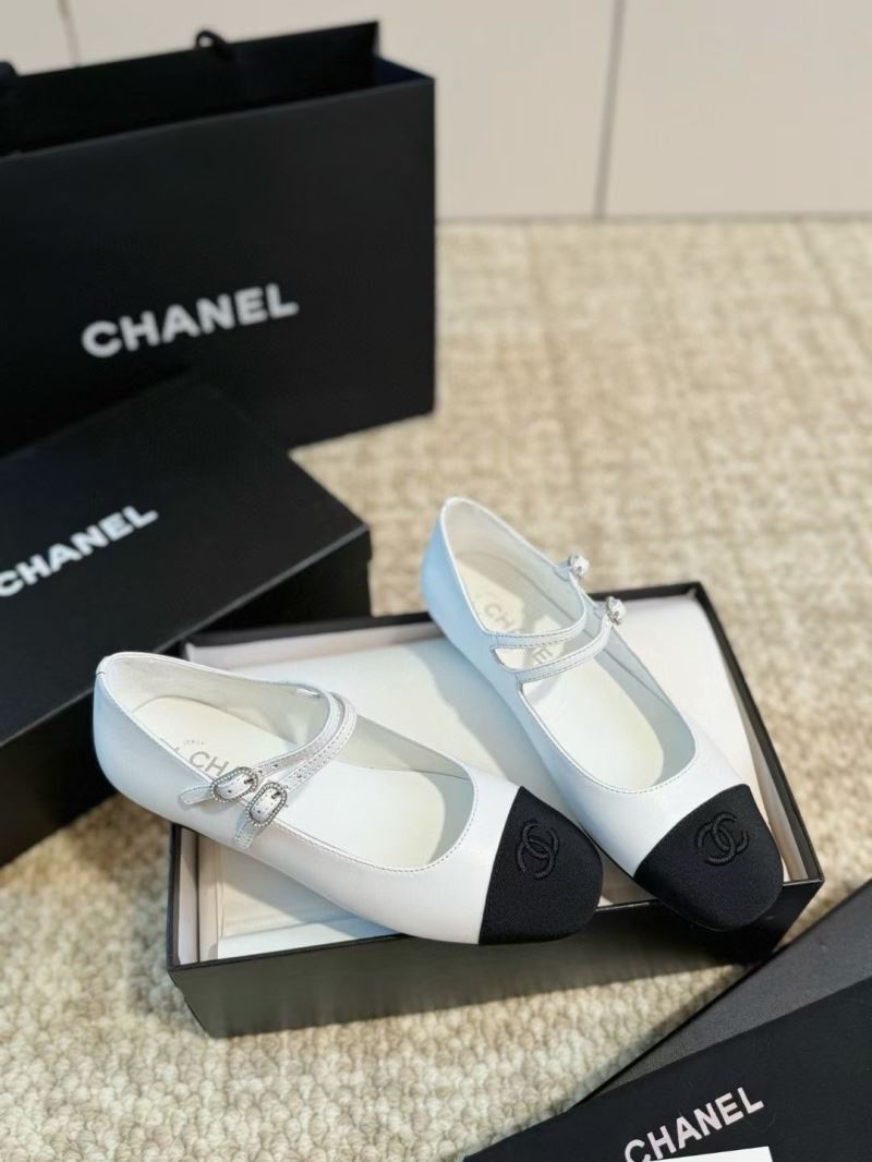 Chanel Low Shoes